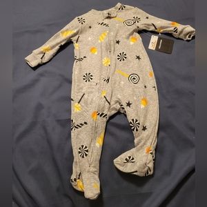 Celebrate it halloween footie bodysuit 3-6month infants